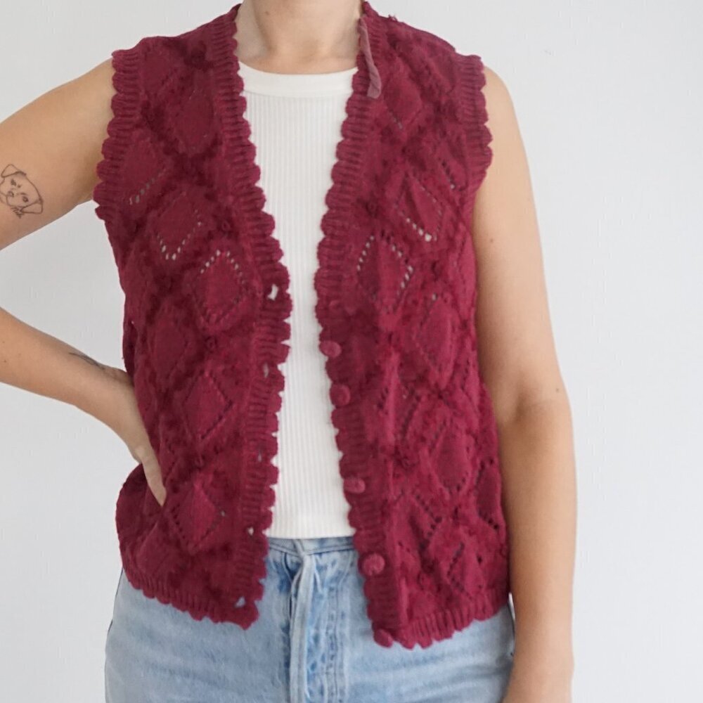 Vintage Attitudes by Renee Burgundy Knit Button Sweater Vest Cottagecore M